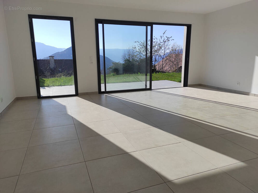 Appartement à SAINT-MARTIN-D&#039;URIAGE