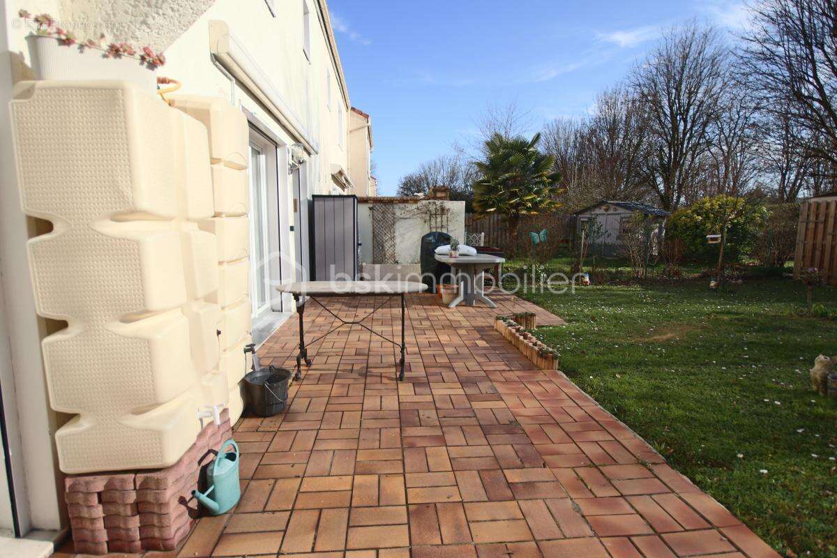 Appartement à COMBS-LA-VILLE