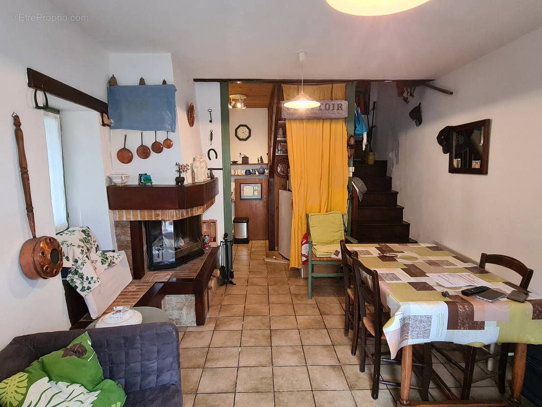 Maison à RABAT-LES-TROIS-SEIGNEURS