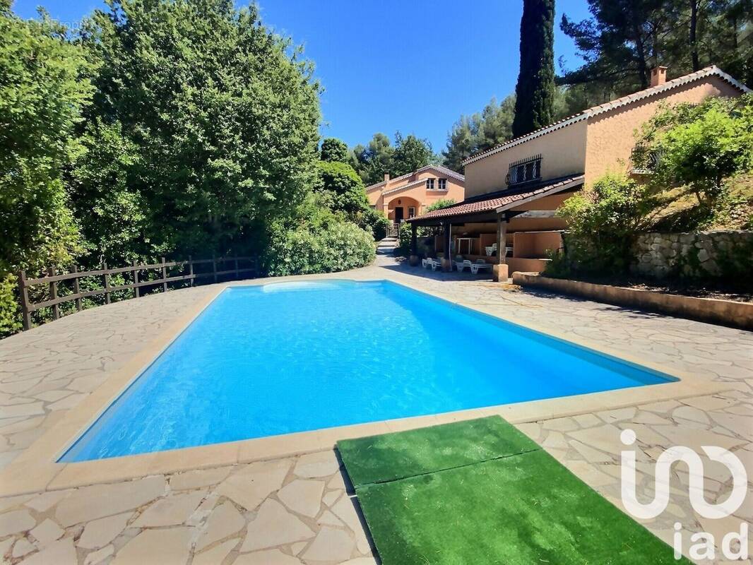 Photo 1 - Maison à LA CADIERE-D&#039;AZUR