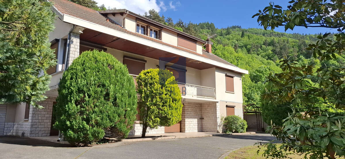 Maison à LE CHEYLARD