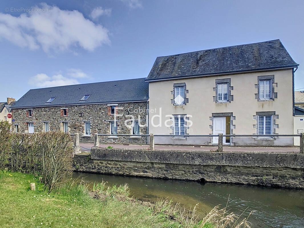 Maison à MUNEVILLE-LE-BINGARD