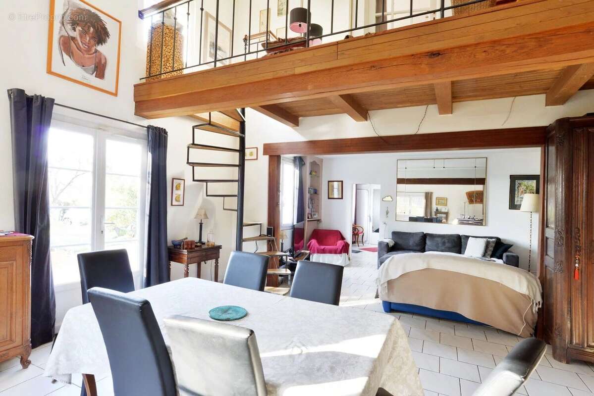 Maison à CROSNE