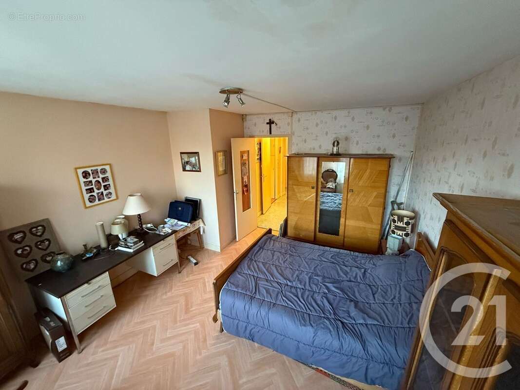Maison à LA FERE