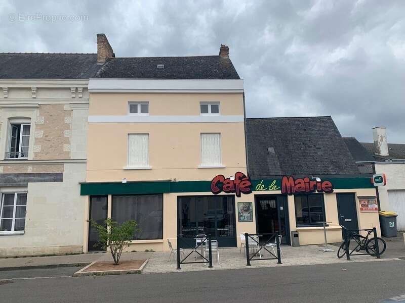 Maison à CHATEAUNEUF-SUR-SARTHE