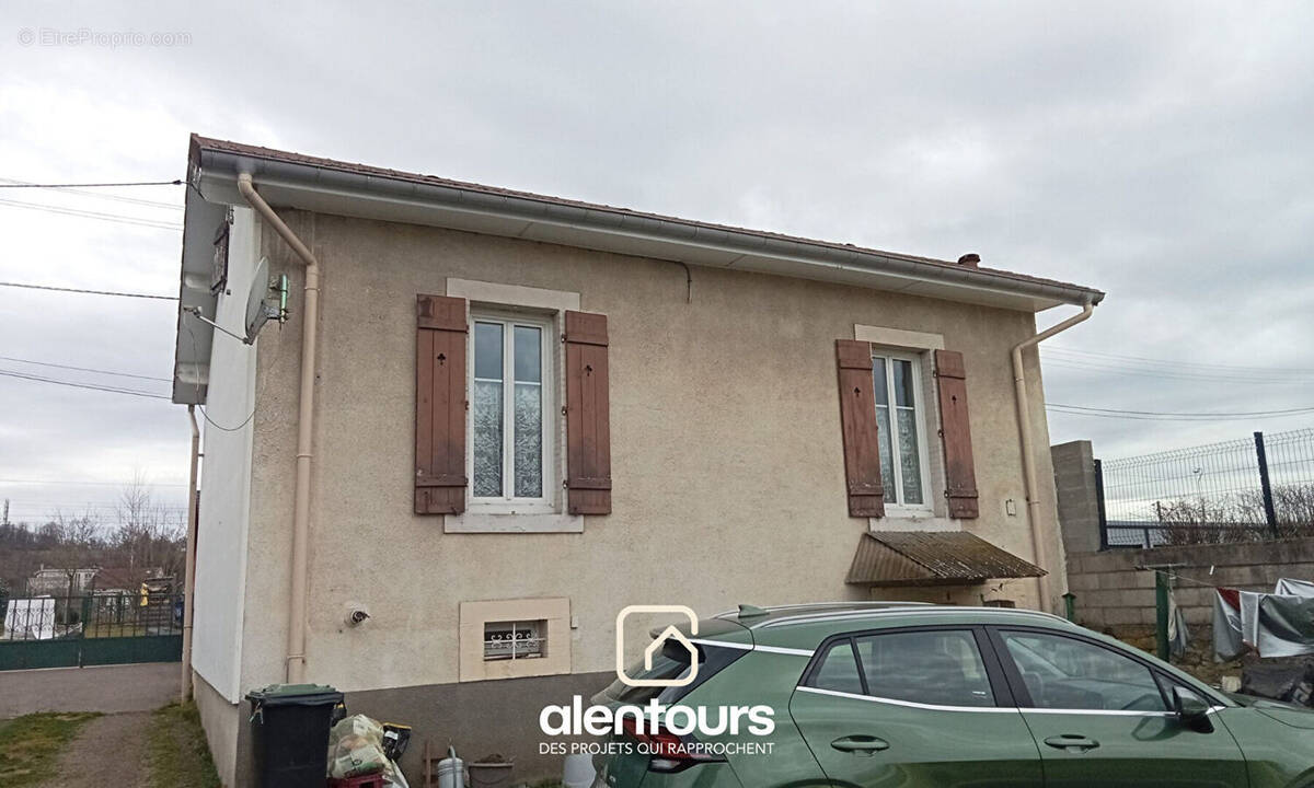 Maison à NOMEXY