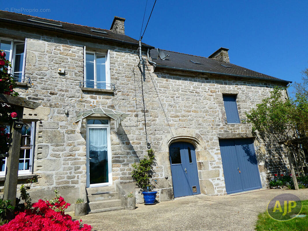 Maison à CRUGUEL