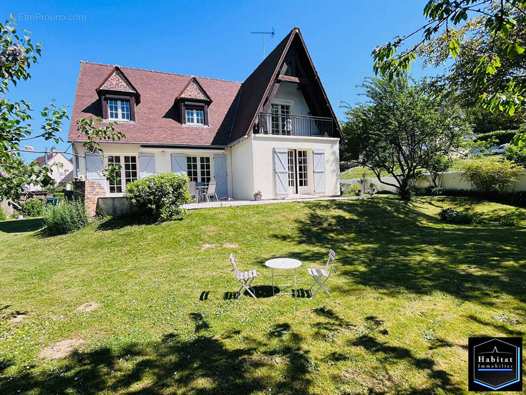 Maison à NANTEUIL-LE-HAUDOUIN