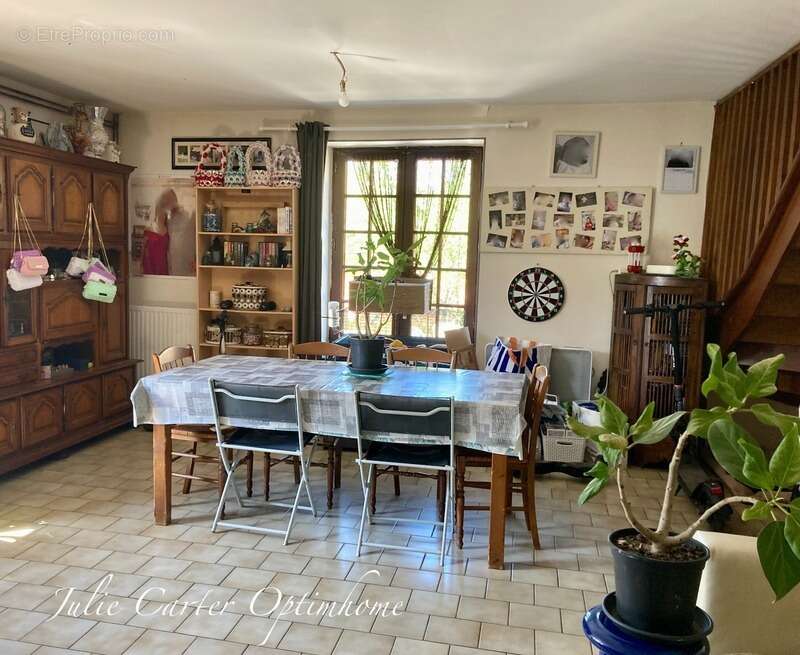 Maison à SABLE-SUR-SARTHE