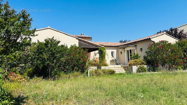 Maison à VAISON-LA-ROMAINE