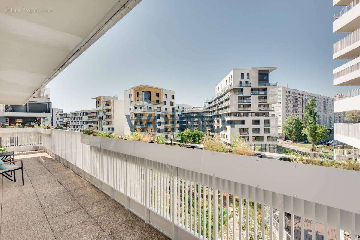 Appartement à GENNEVILLIERS