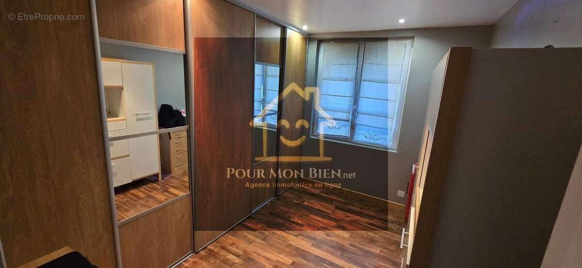 Maison à SOURS