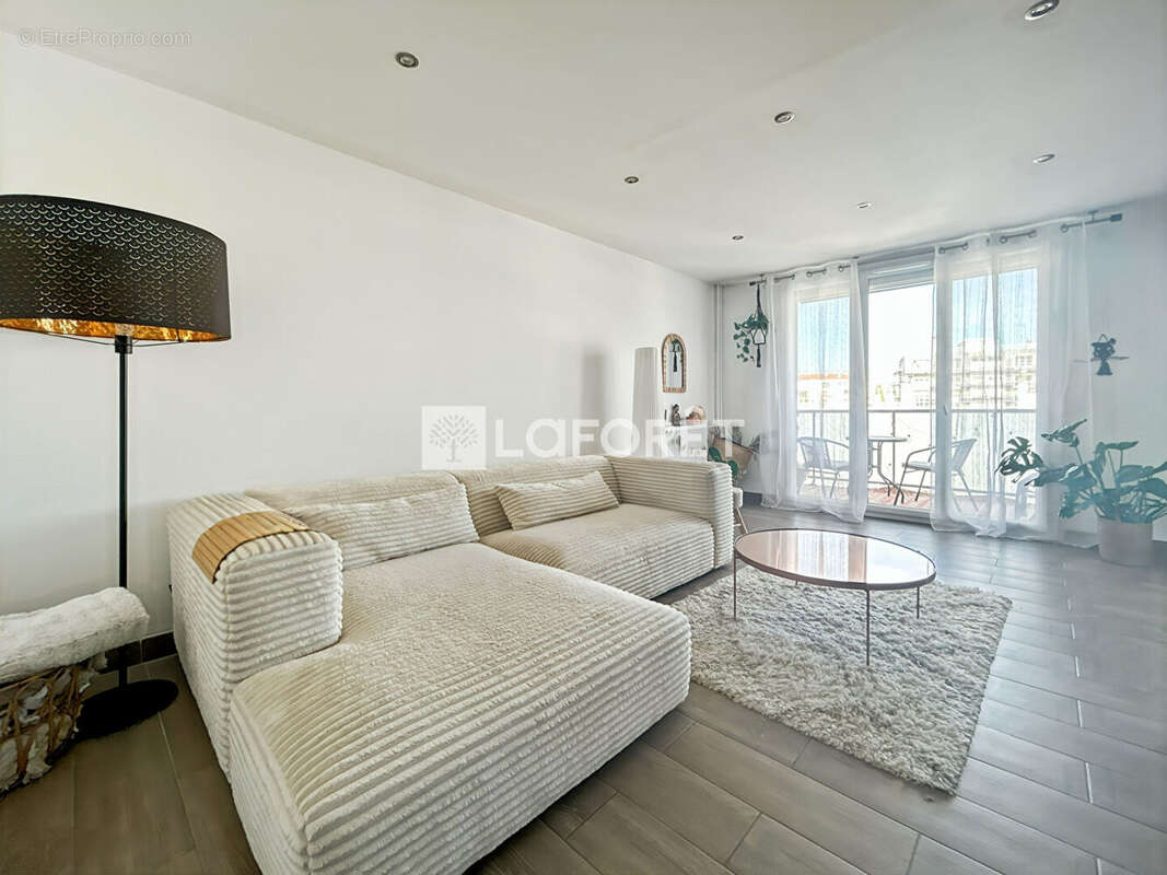 Appartement à BOURG-LES-VALENCE