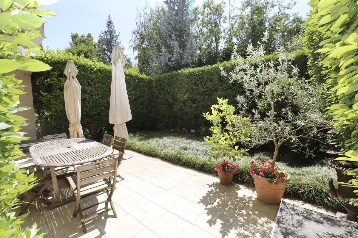 Appartement à PARIS-5E