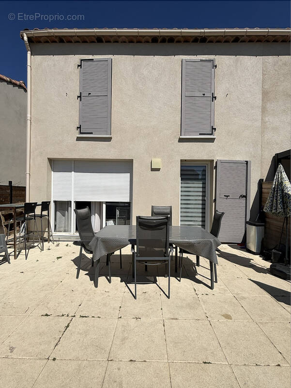 Maison à PEYROLLES-EN-PROVENCE