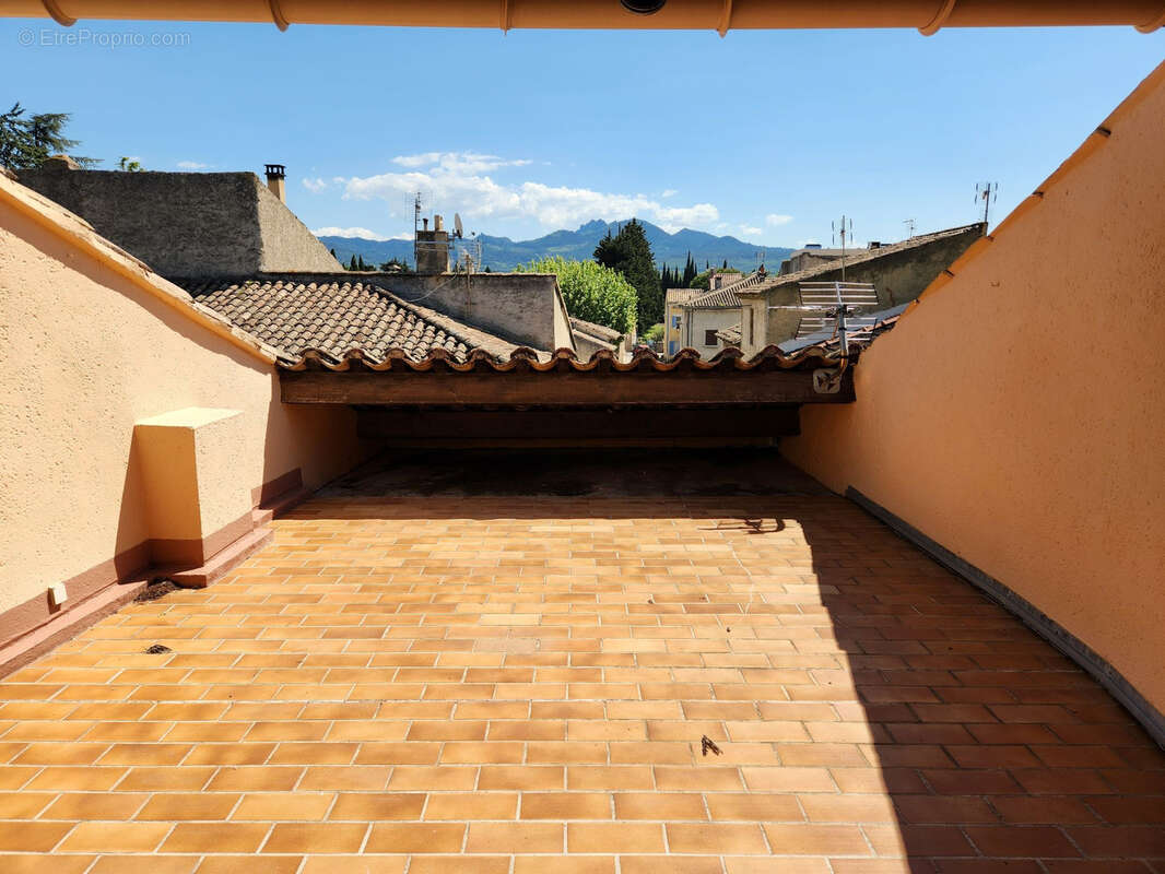 Maison à VIOLES