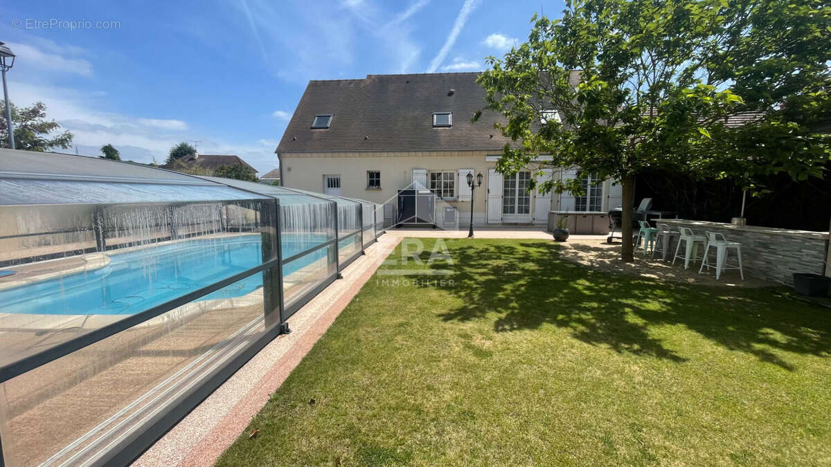 Maison à MORIGNY-CHAMPIGNY