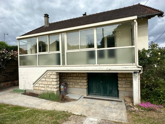 Maison à GOMETZ-LE-CHATEL