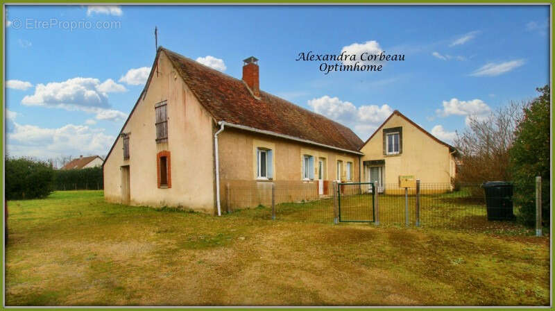 Maison à CLERE-LES-PINS