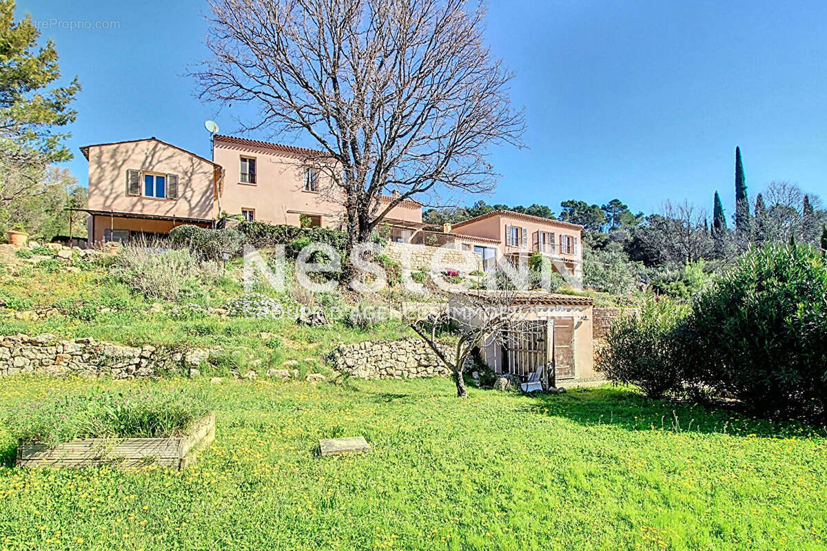 Maison à ENTRECASTEAUX