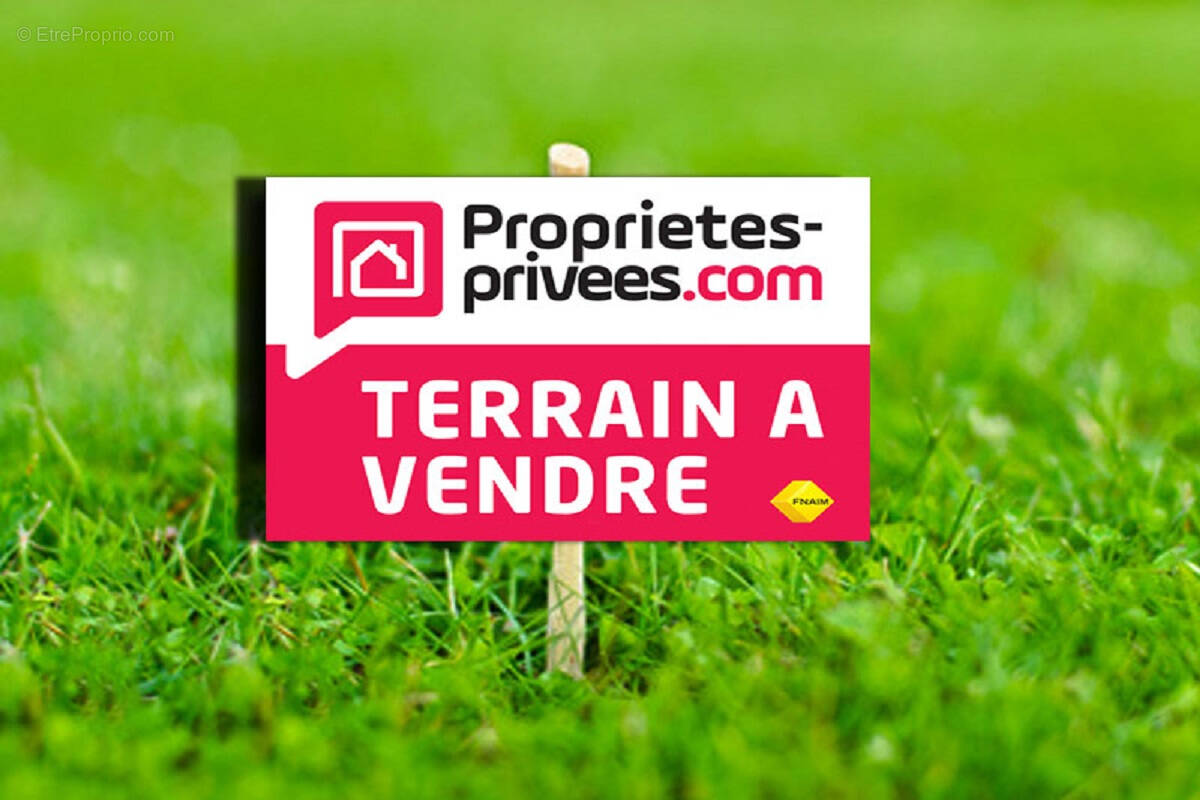 Terrain à SAINT-GUYOMARD
