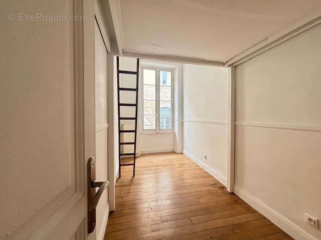 Appartement à CARCASSONNE