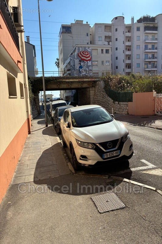 Parking à ANTIBES