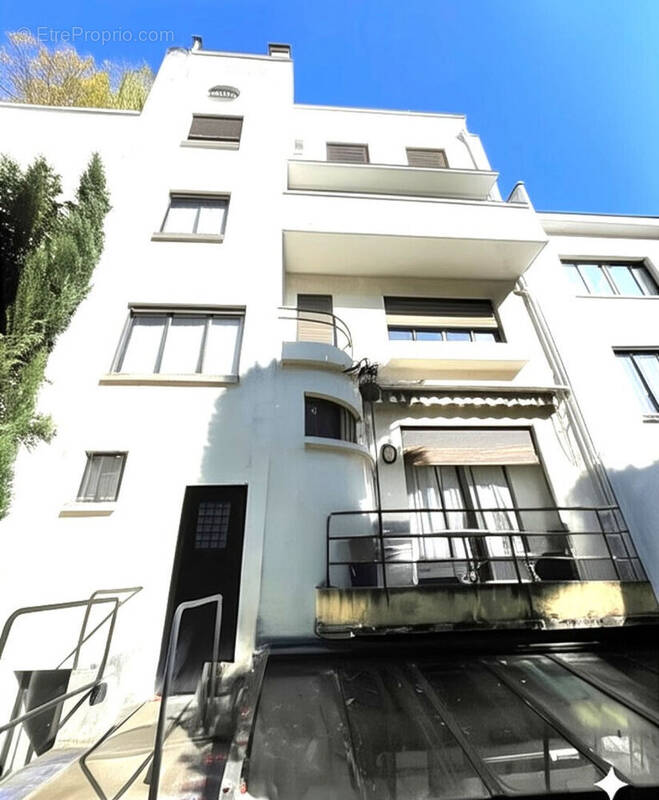 Maison à PARIS-14E
