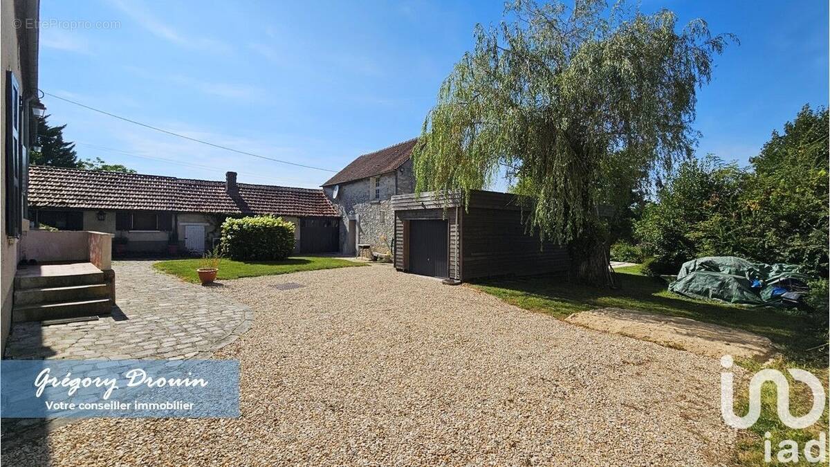 Photo 1 - Maison à SAINT-PIERRE-LES-NEMOURS