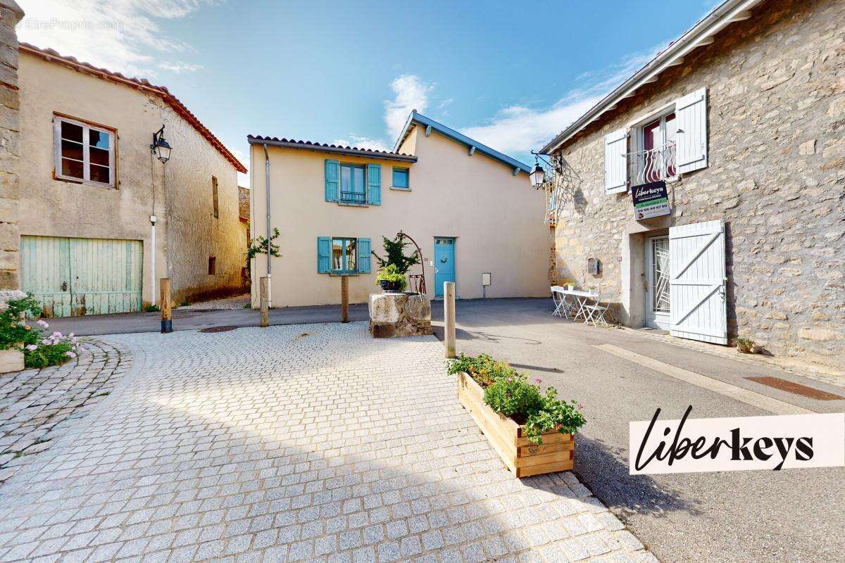 Appartement à MONTAGNY