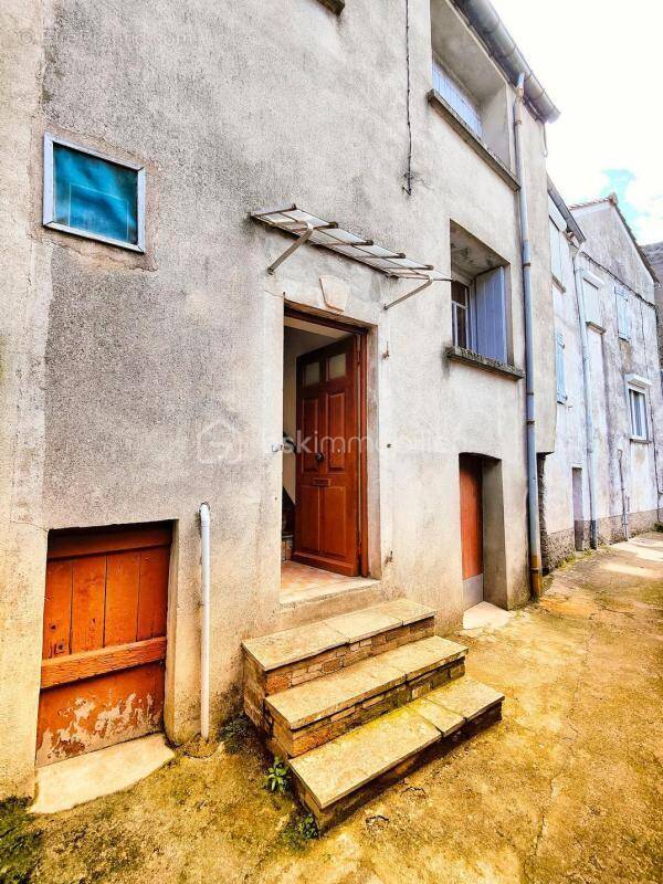 Maison à CASTANET-LE-HAUT