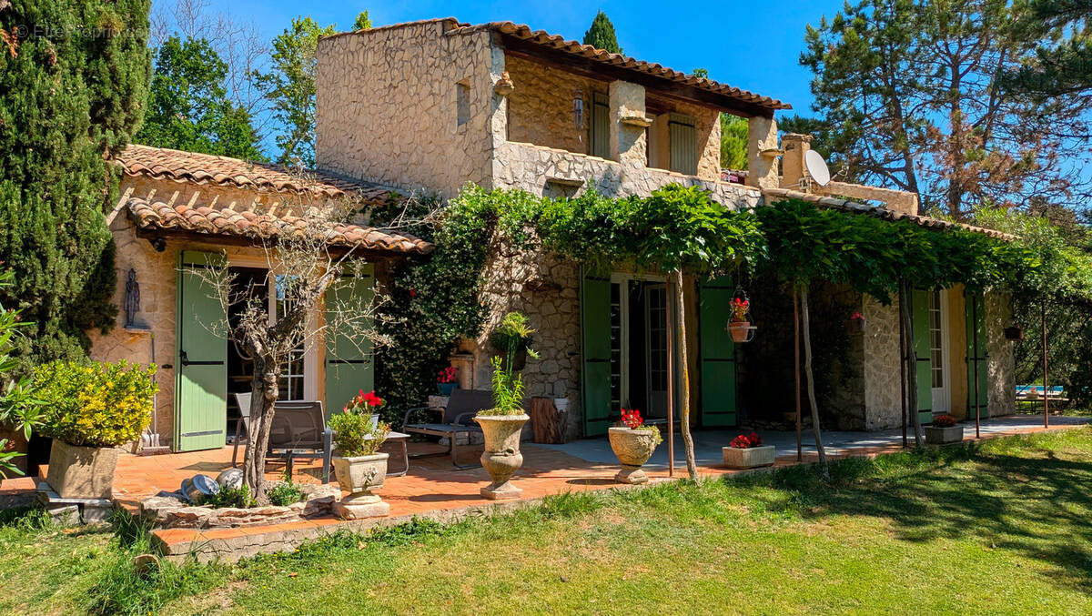 Maison à CAUMONT-SUR-DURANCE
