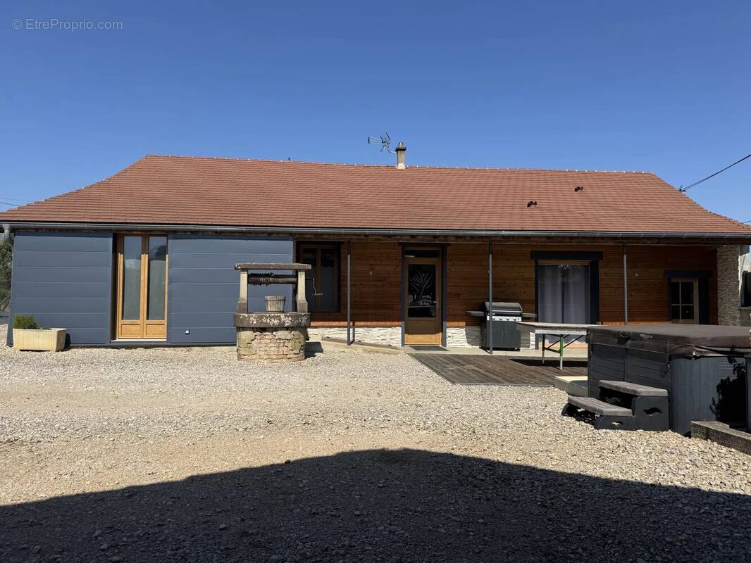Maison à LOUHANS