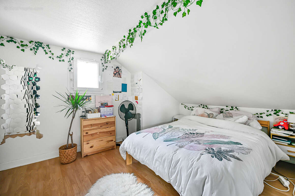 Appartement à SURESNES