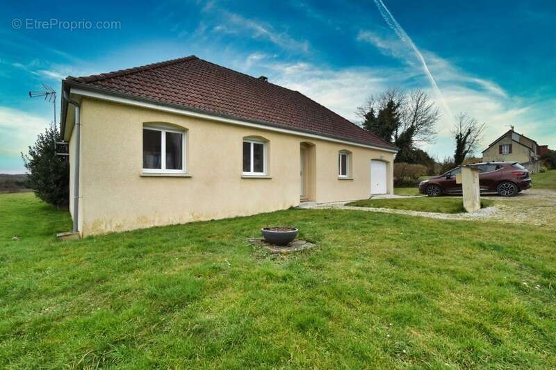 Maison à ESTERNAY