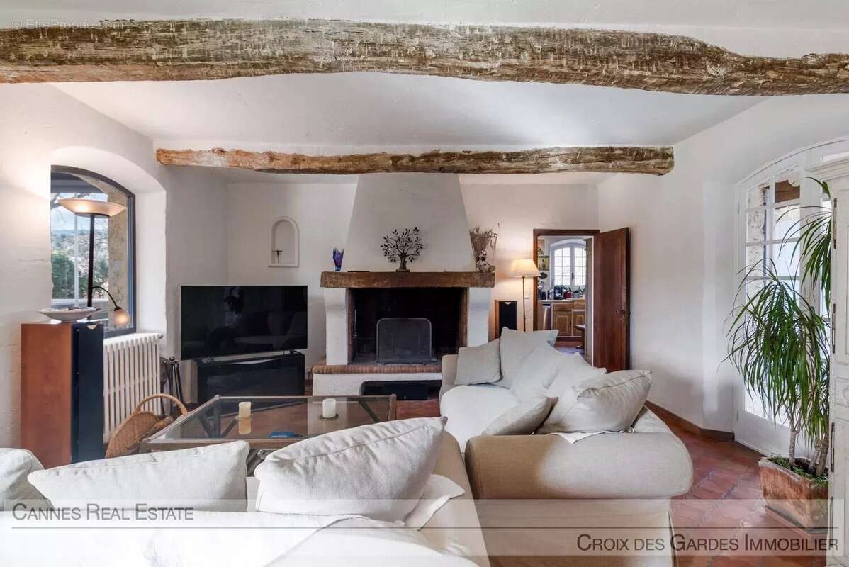 Maison à LE ROURET