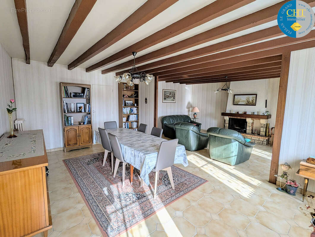 Maison à MAXENT