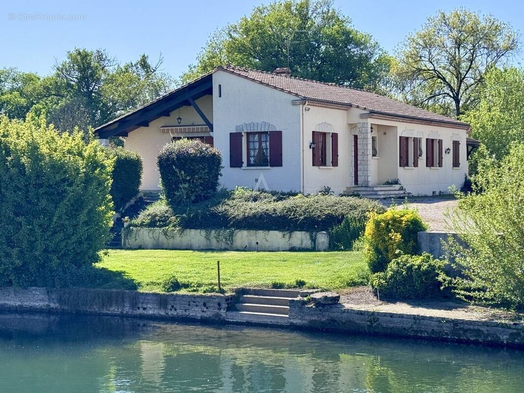 Maison à BALZAC