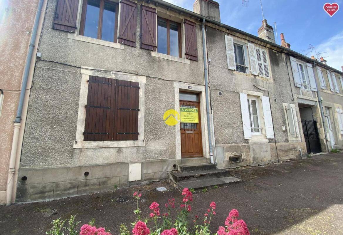Maison à FOURCHAMBAULT