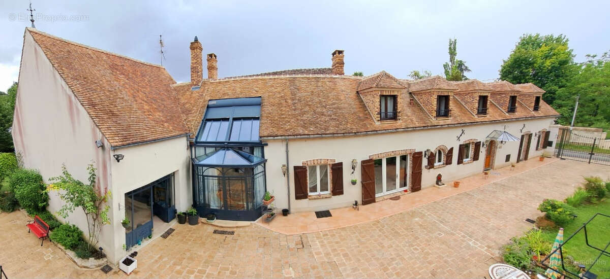 Maison à FONTAINEBLEAU