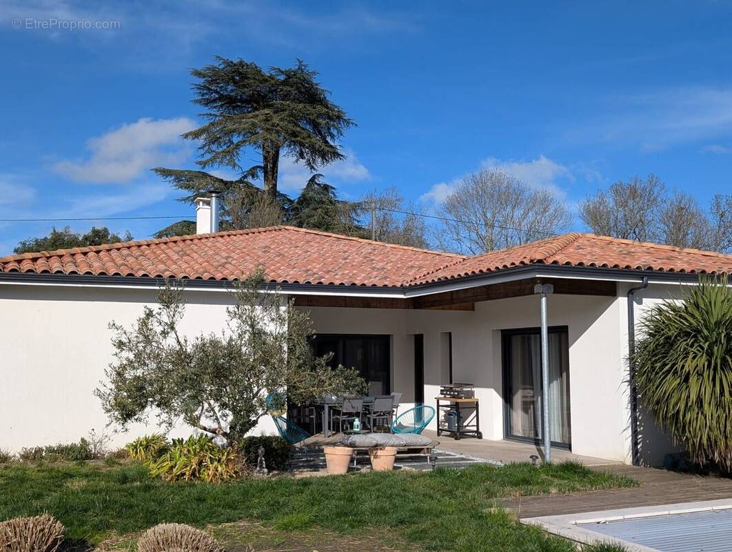 Maison à SAINT-MICHEL-DE-FRONSAC