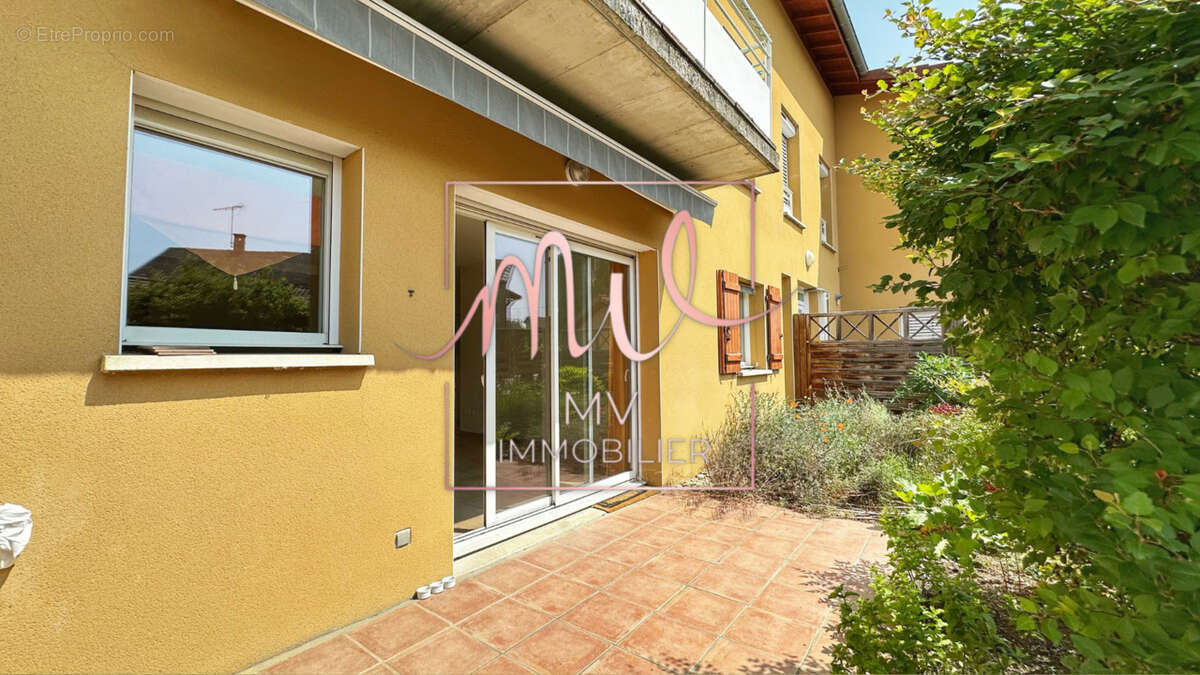 Appartement à LA MURETTE