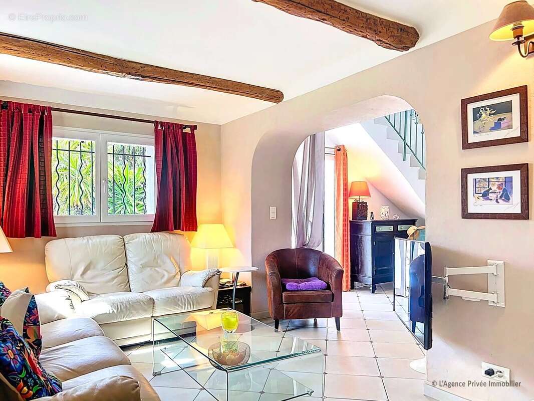 Maison à MOUGINS