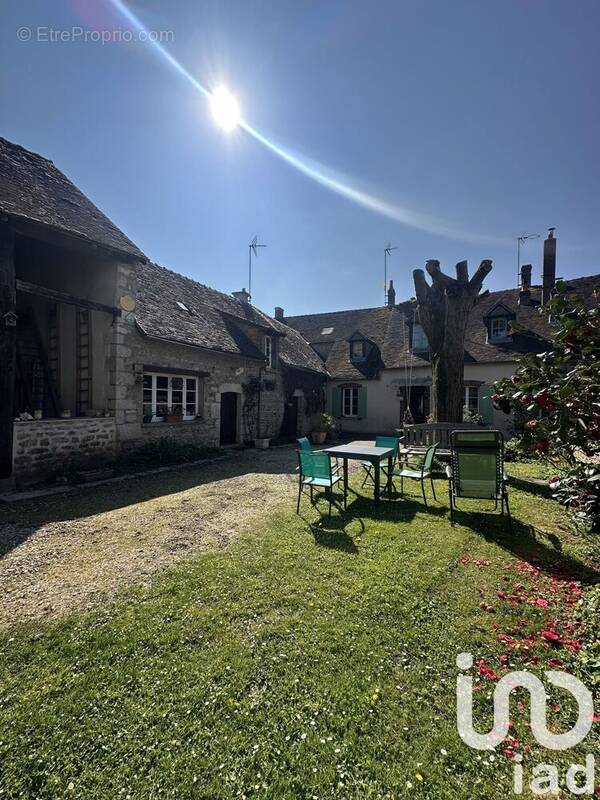 Photo 1 - Maison à GRISELLES