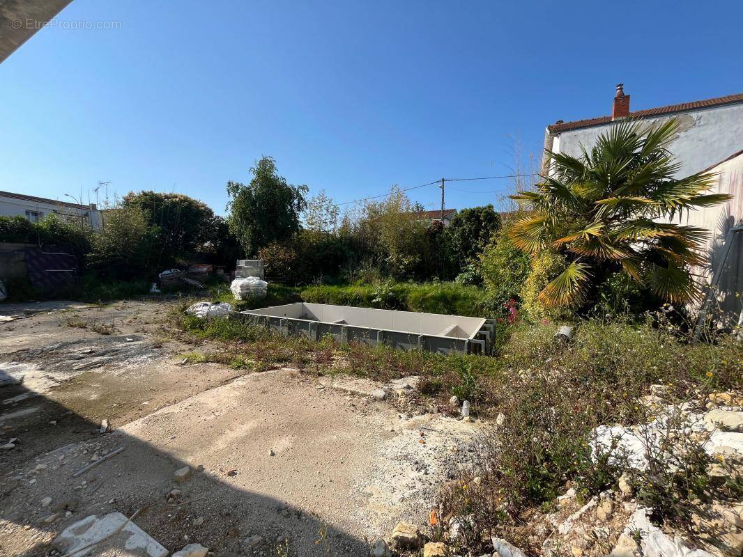 Terrain à LA ROCHELLE