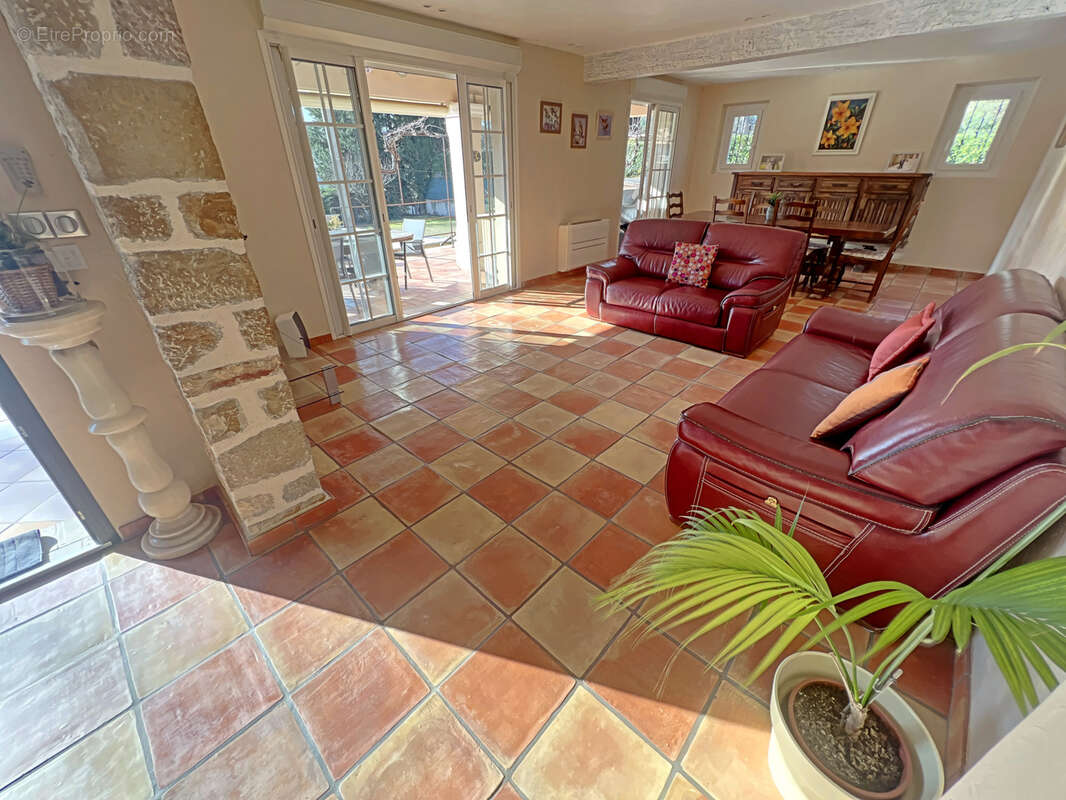 Maison à MOUANS-SARTOUX