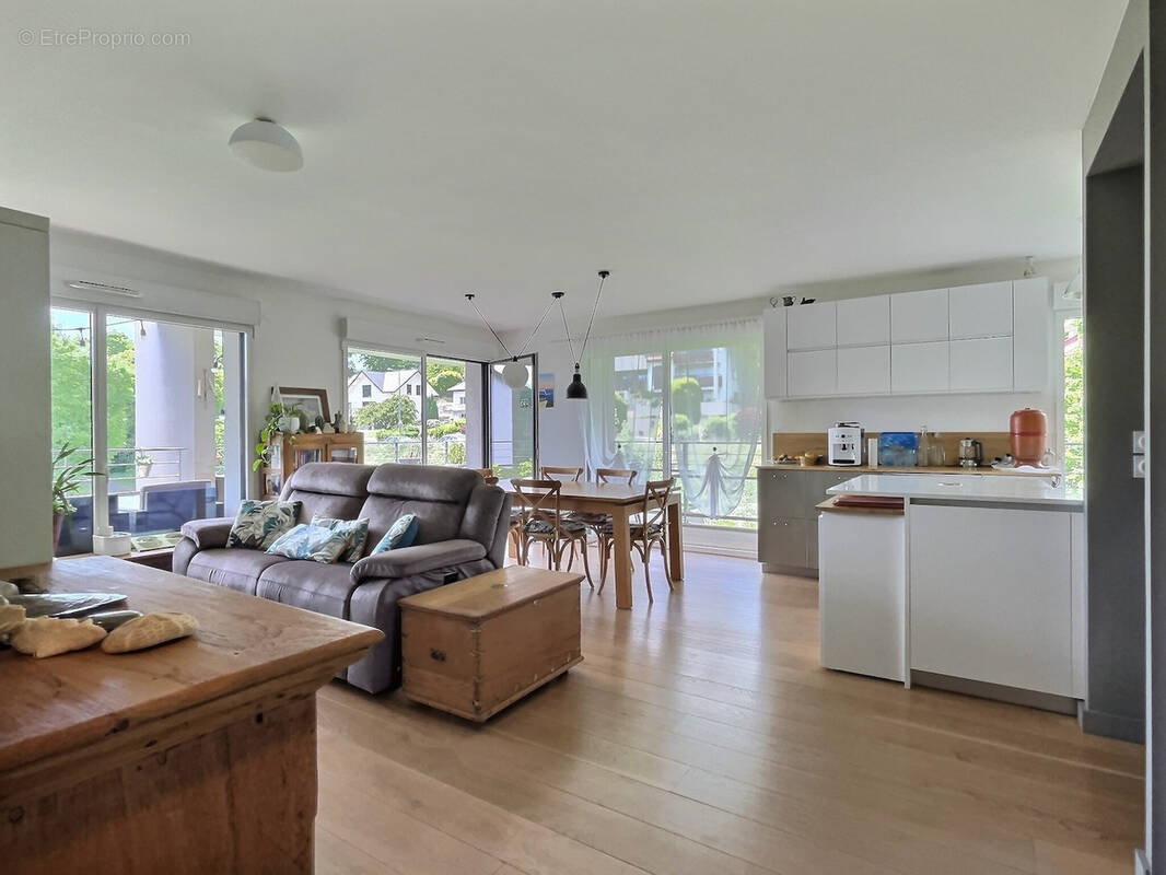 Appartement à DIVONNE-LES-BAINS