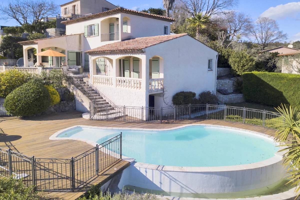 Maison à BIOT