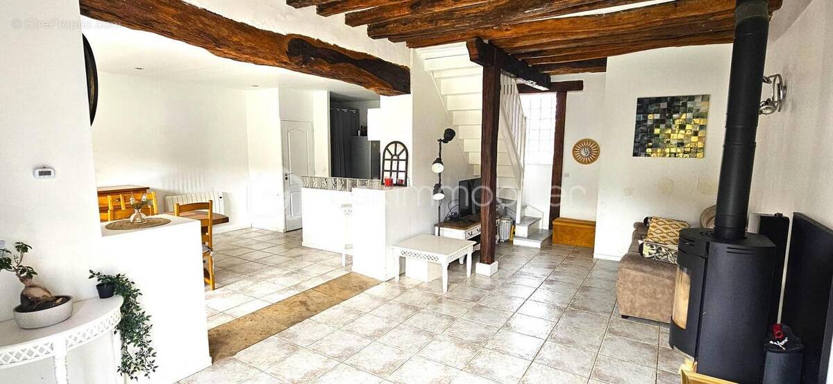 Maison à MARLES-EN-BRIE