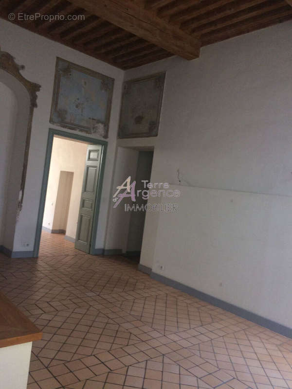 Appartement à BEAUCAIRE